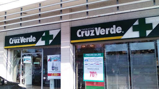 Farmacia en Peñaflor Cruz Verde Pharmacy